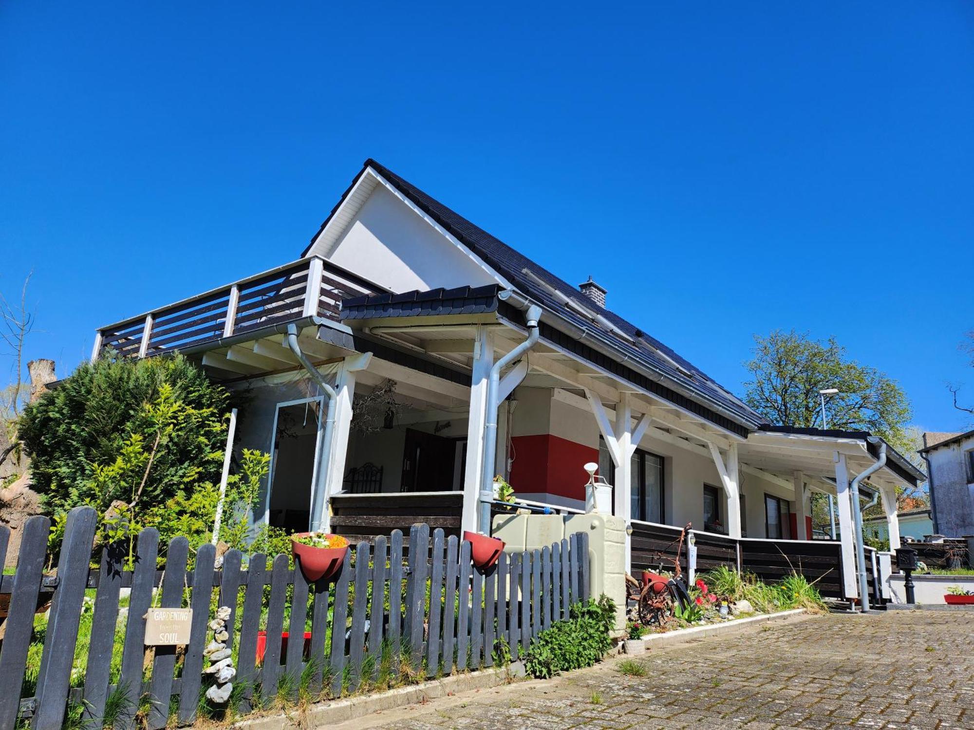 Ferienhaus Ani & Apartment Rustikal Patzig Екстериор снимка